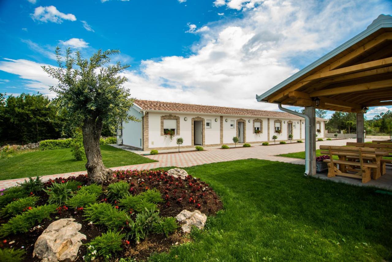 Apartments Slapovi Studenci Екстериор снимка