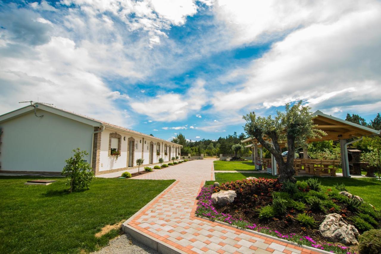 Apartments Slapovi Studenci Екстериор снимка